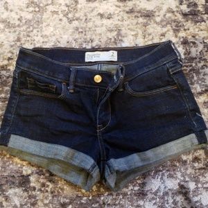 Low rise stretch dark denim Abercrombie shorts